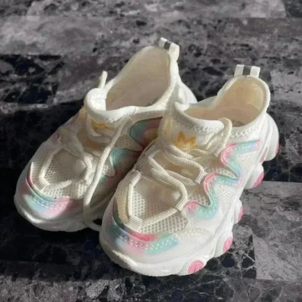 Toddler girls 2.5 to 3 years old Shoes Lace-Up Look Invisible Elastic Band White